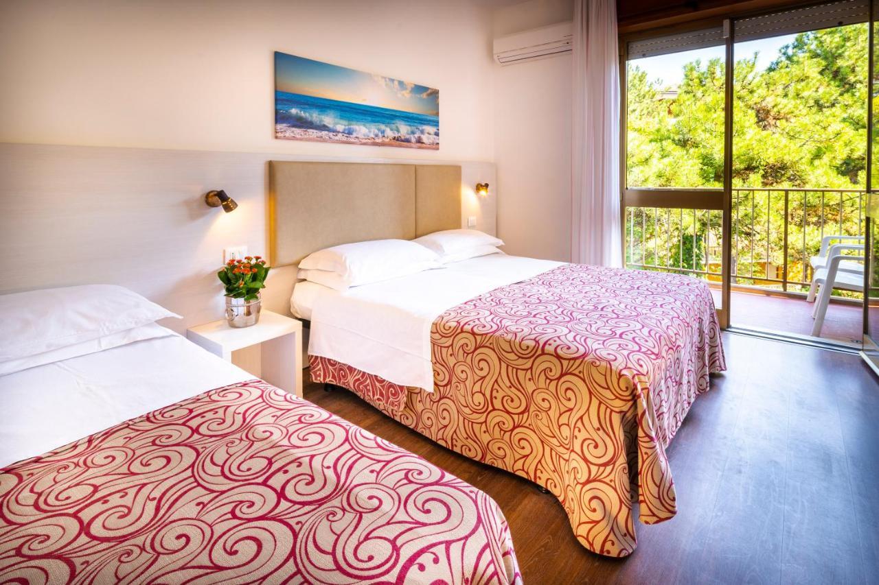 Hotel Niagara Lignano Sabbiadoro Exterior photo